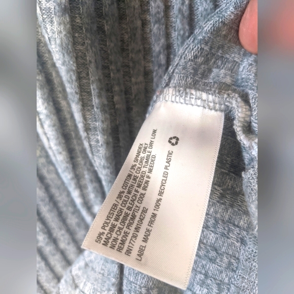 Isabel Maternity V Neck Long Sleeve Top - Picture 6 of 7